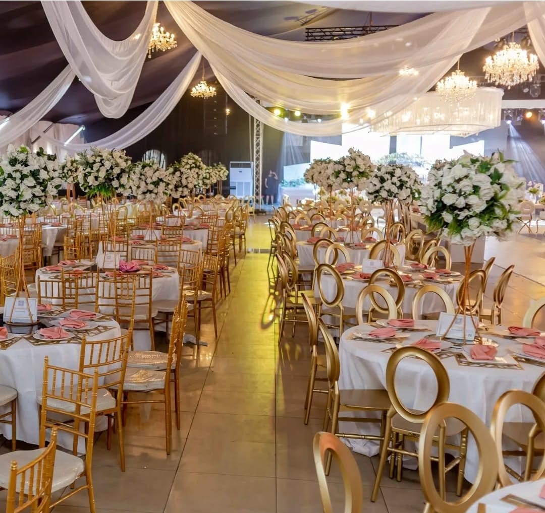 Luxury wedding table setup for events in Dubai and Calgary